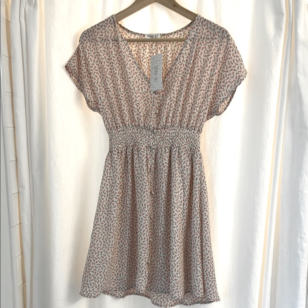 XS Sienna Sky White Dolman Sleeve V-Neck Sundress with delicate pink flowers. - Picture 2 of 7